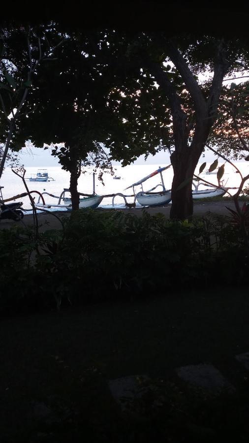 Jemeluk Beach Bungalows Amed  Exterior photo